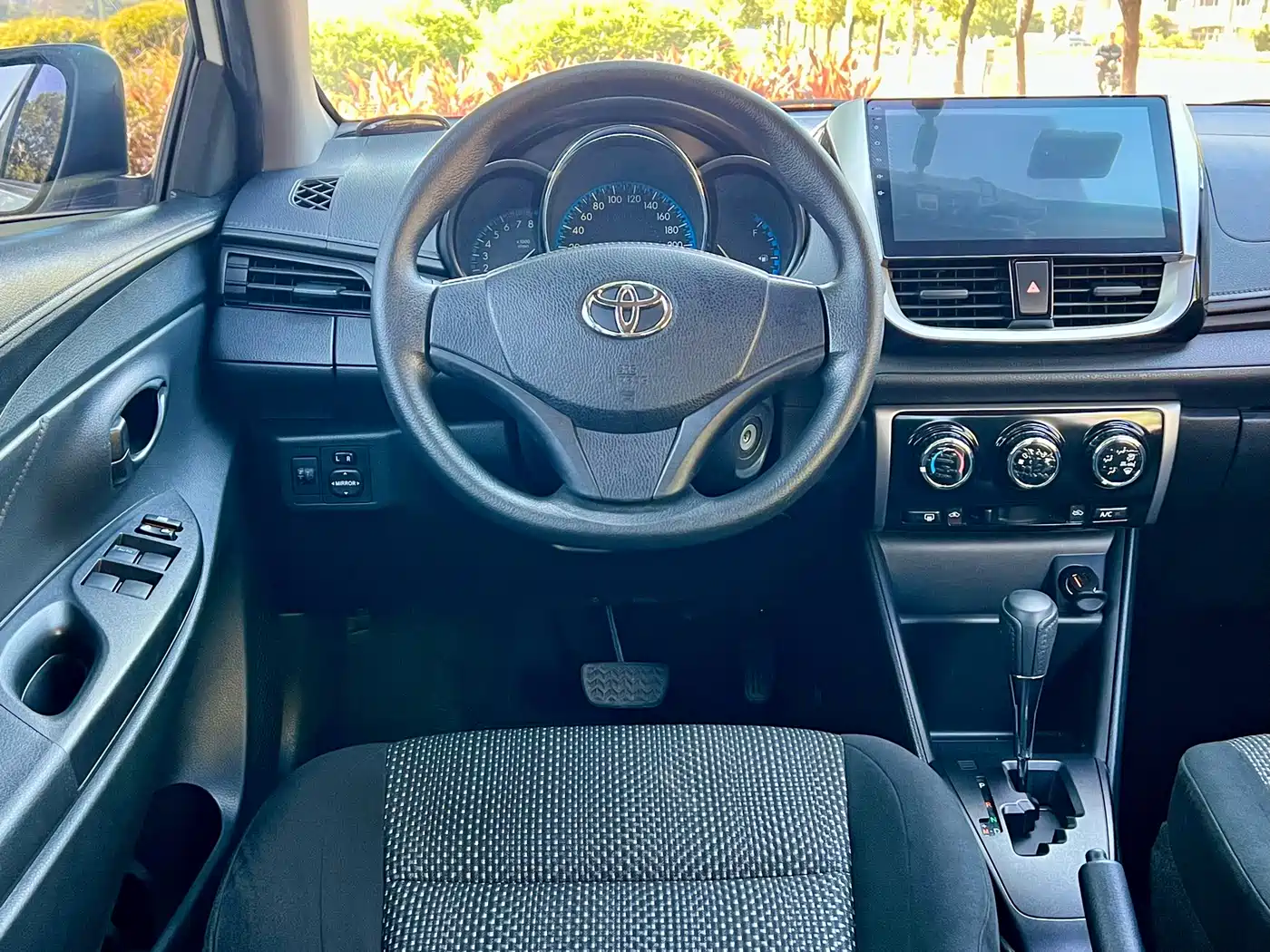 Toyota Vios 2017 1.5L CVT Pioneer фото 9