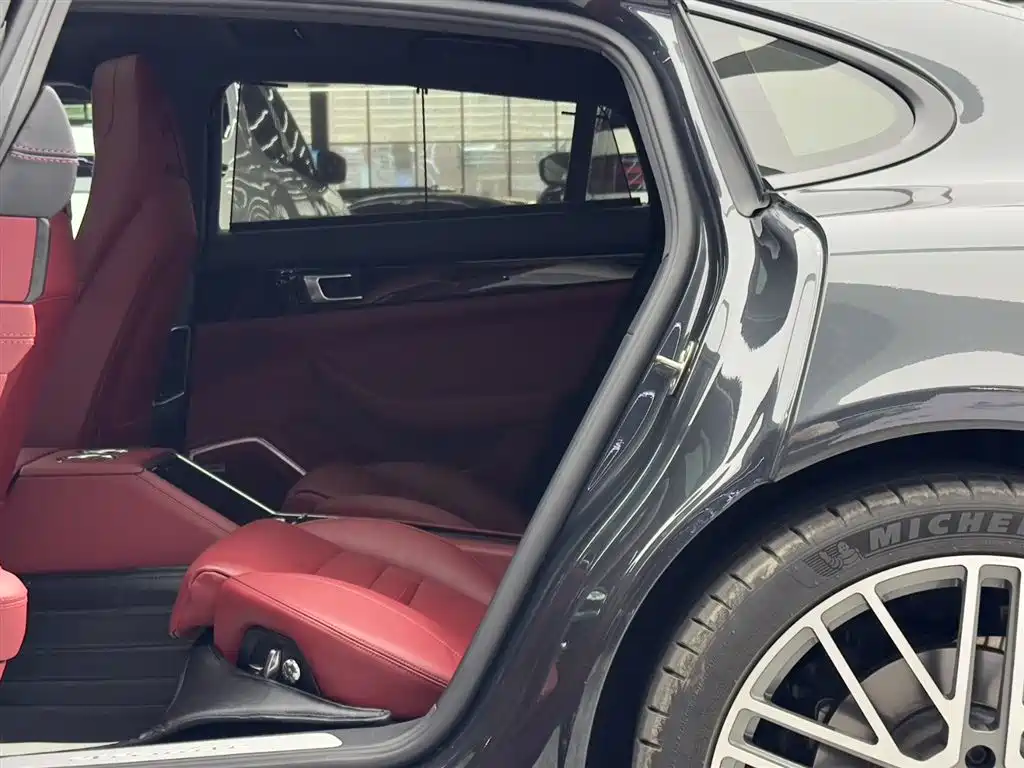 Porsche Panamera 2017 Panamera 4 Executive Long Wheelbase 3.0T фото 7