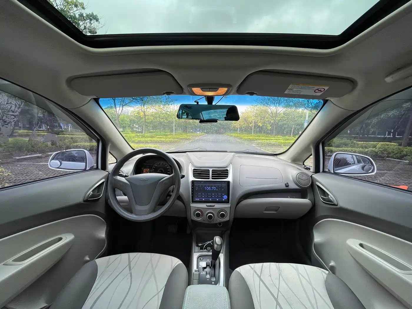 Chevrolet Sail 2014 2011 Sedan 1.4L AMT Happiness Edition