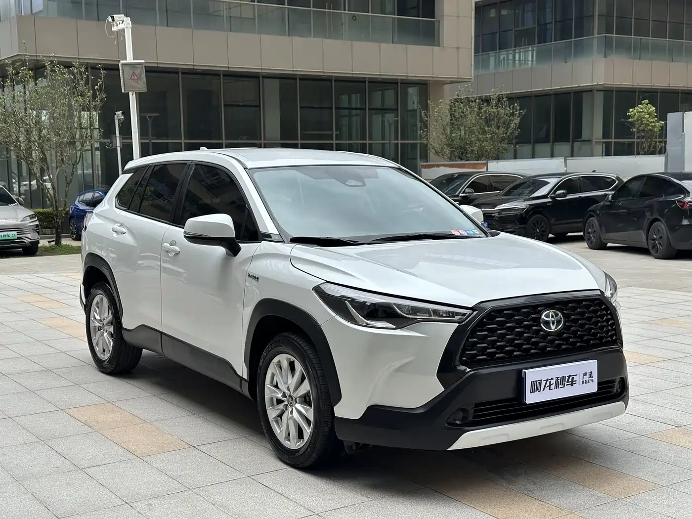 Toyota Corolla Cross 2023 Hybrid 2.0L Pioneer Edition фото 11