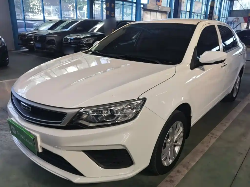 Фото 2 - Geely Vision