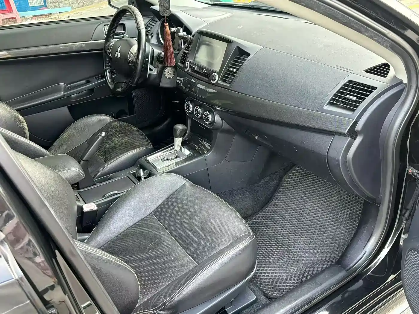 Mitsubishi Lancer EX 2012 Zhishang 1.8L CVT Luxury фото 4