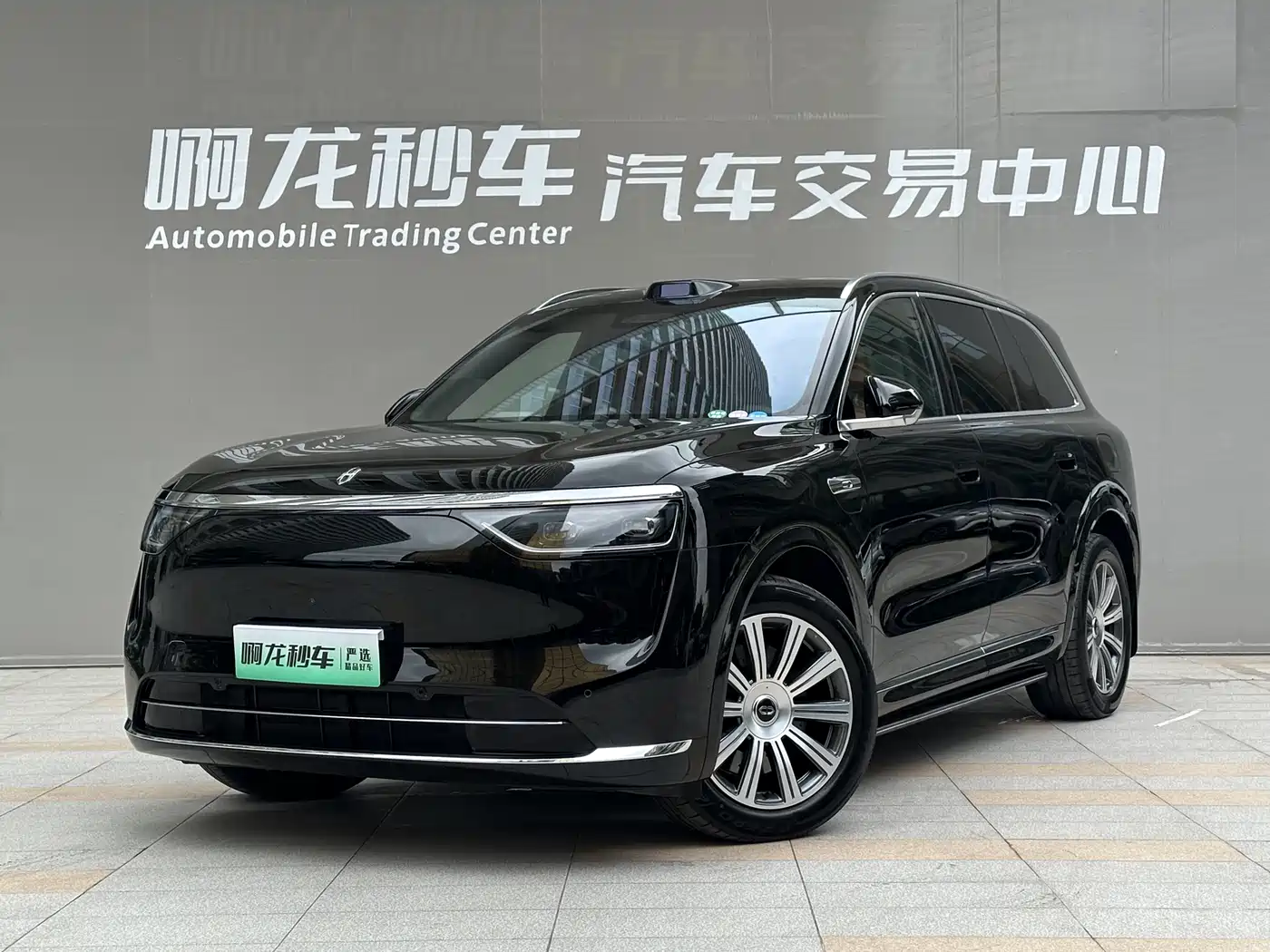 AITO Wenjie AITO M8 2025 Model Extended Range Max+ Edition 53.4kWh 6-Seater фото 14