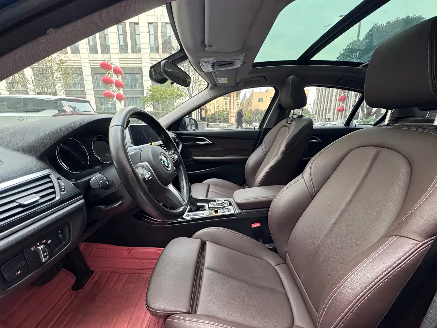 BMW 1 Series 2019 118i M Sport Package фото 23