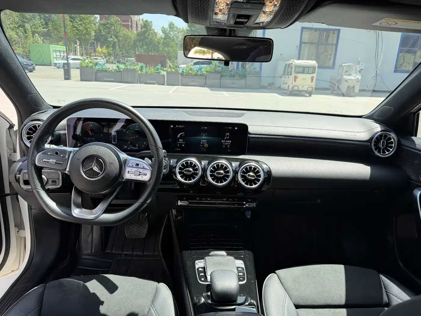 Mercedes-Benz A-Class 2020 A 200 L Sport Sedan фото 8
