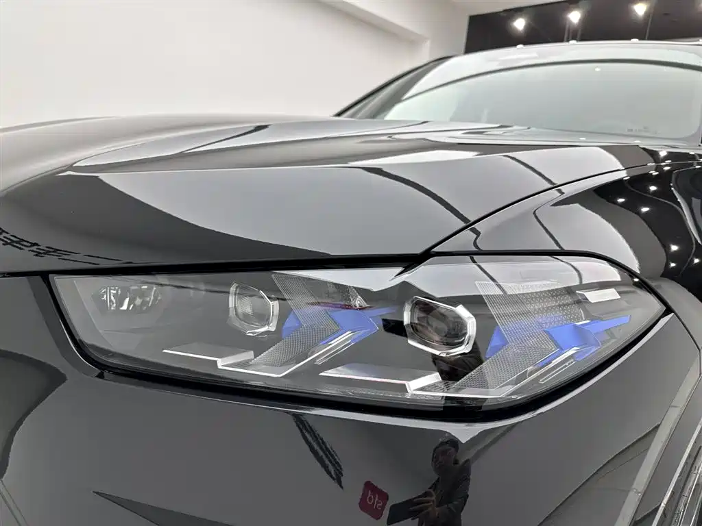 BMW X5 2026 xDrive 40Li M Sport Night Edition Package фото 31