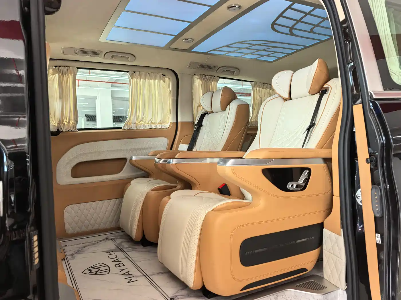 Mercedes-Benz Vito 2021 2.0T Business Edition 7-seater фото 6