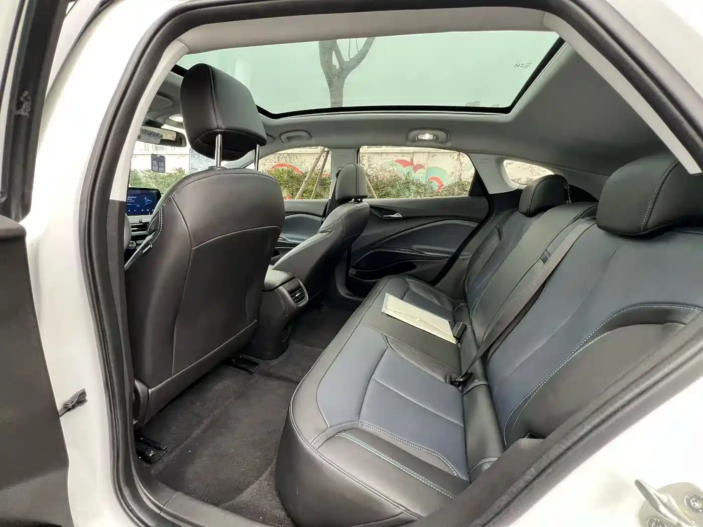 BUICK SLIGHTLY BLUE 6