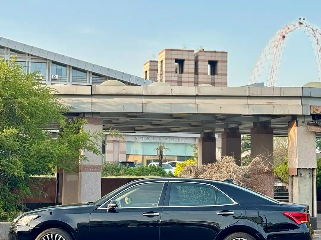 Toyota Crown 2015 2.0T Fashion фото 18