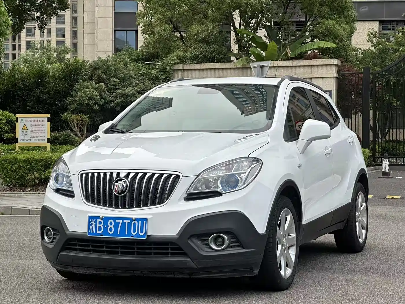 Buick Encore 2014 1.4T Automatic 2WD Urban Elite