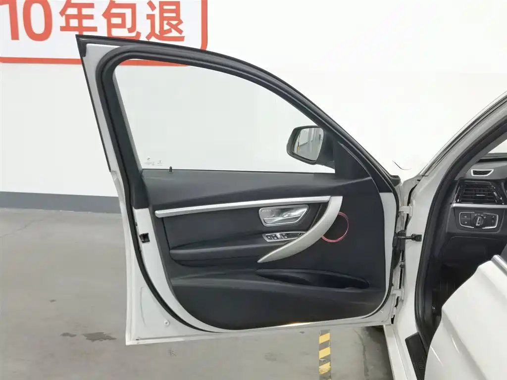 BMW 3 Series 2016 320Li Progressive фото 8