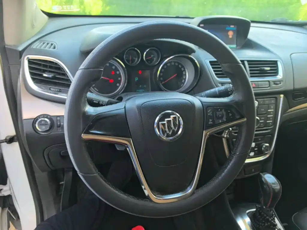 Photo 11 - Buick Encore