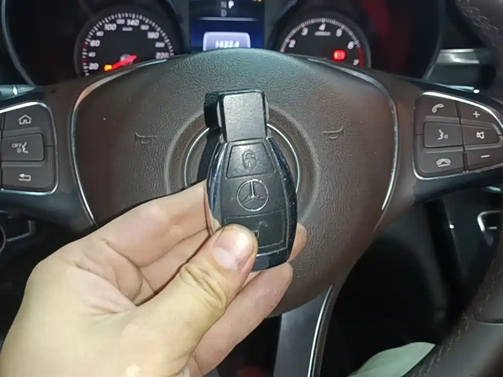 Mercedes-Benz GLC 2016 GLC 200 4MATIC фото 9