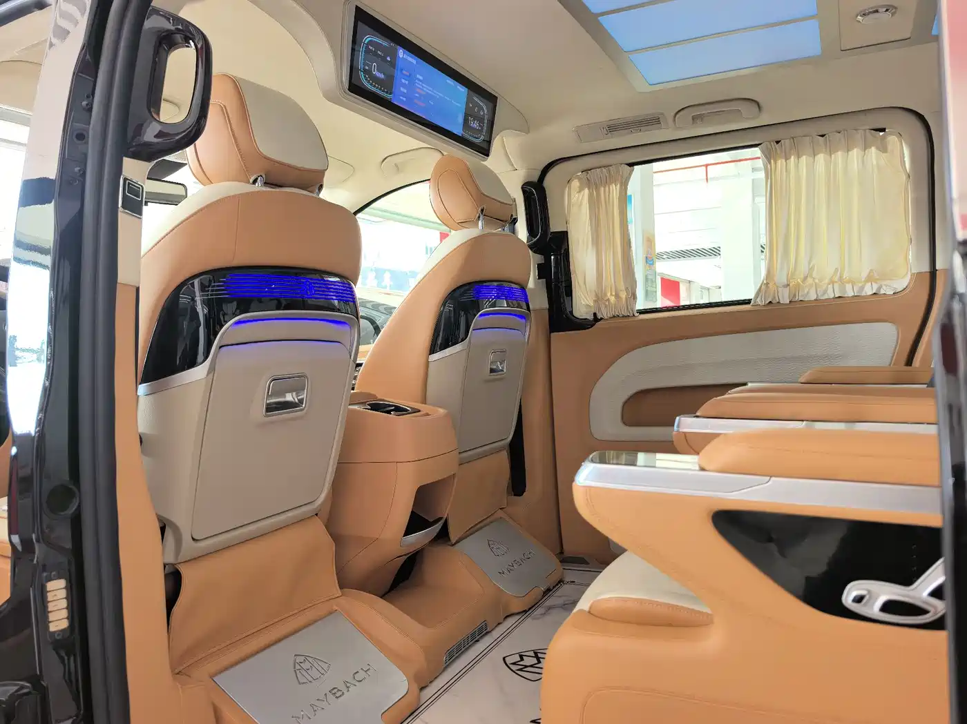 Mercedes-Benz Vito 2021 2.0T Business Edition 7-seater фото 8