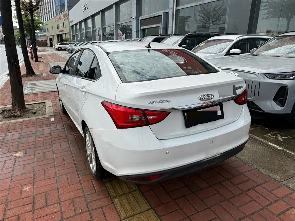 CHERY ARRIZO 5