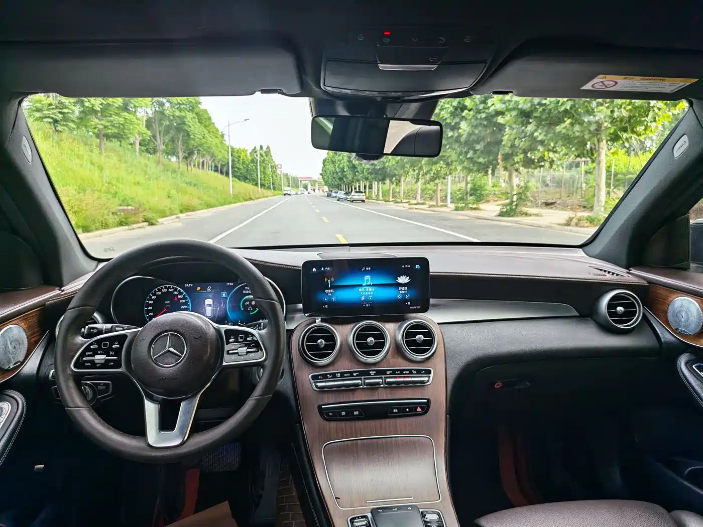 Mercedes-Benz GLC 2021 GLC 300 L 4MATIC Luxury фото 5