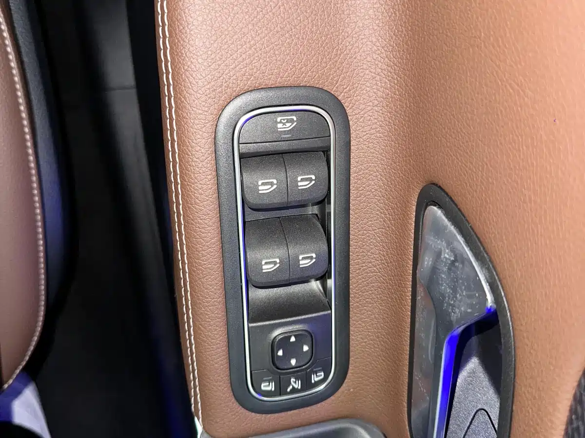 Mercedes-Benz A-Class 2021 A 200 L Sport Sedan Fashion Edition фото 18