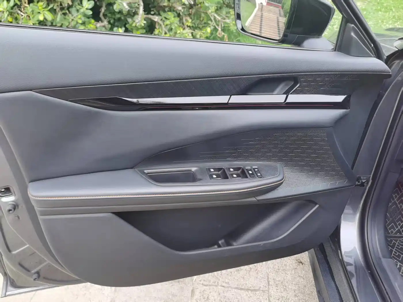 Changan UNI-V 2025 2023 1.5T Luxury Edition