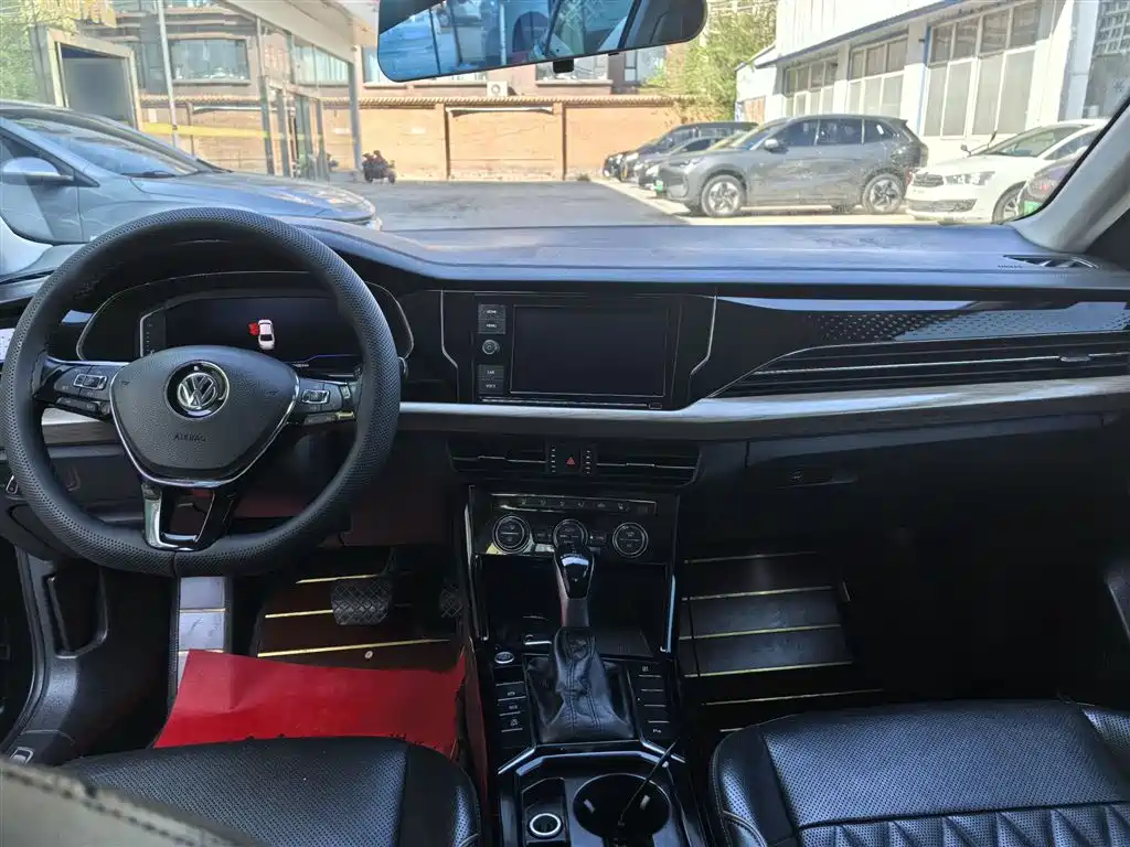 Volkswagen Passat 2019 330TSI Luxury Edition China VI фото 8