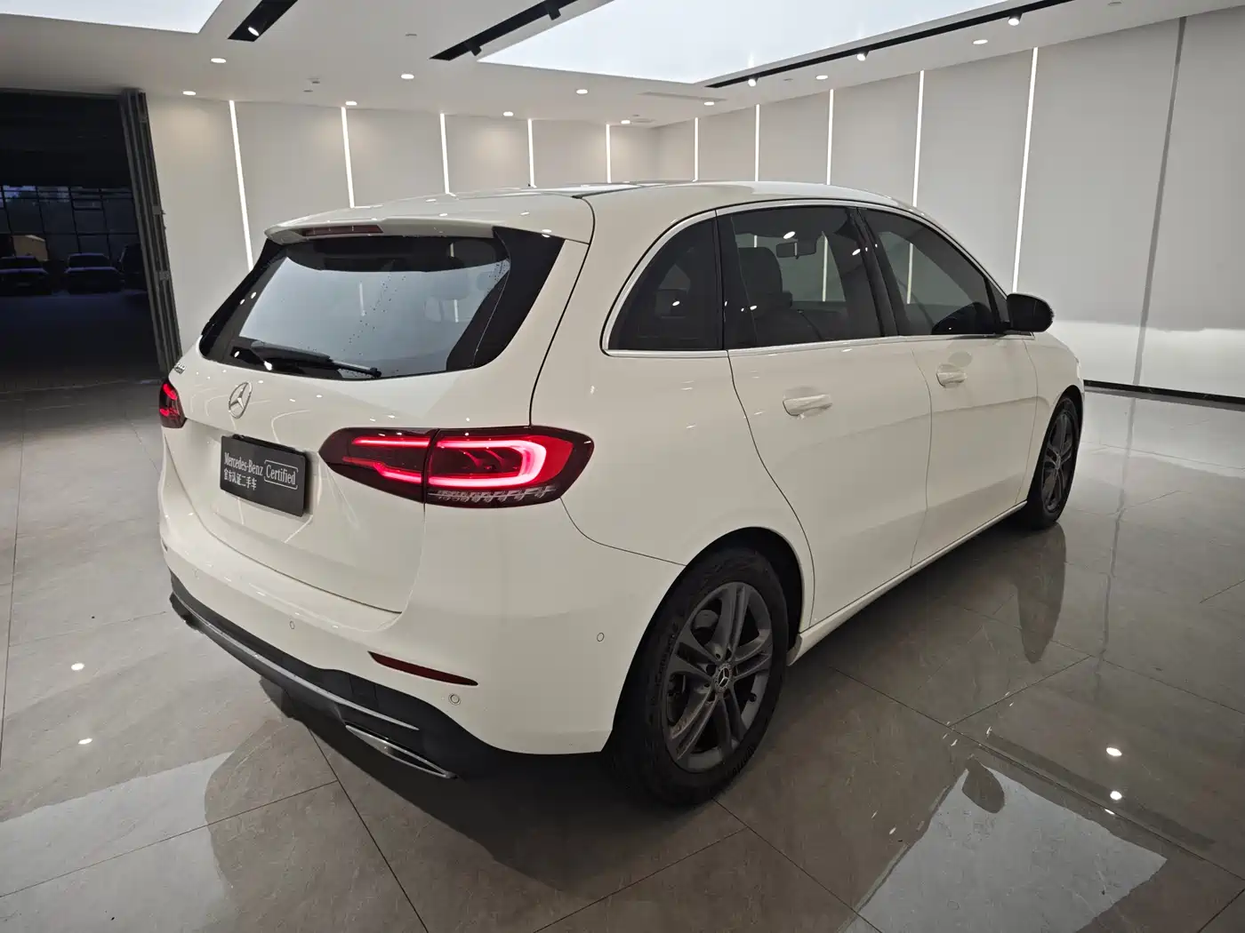 Mercedes-Benz B-Class 2020 B 200 Sport Edition фото 8