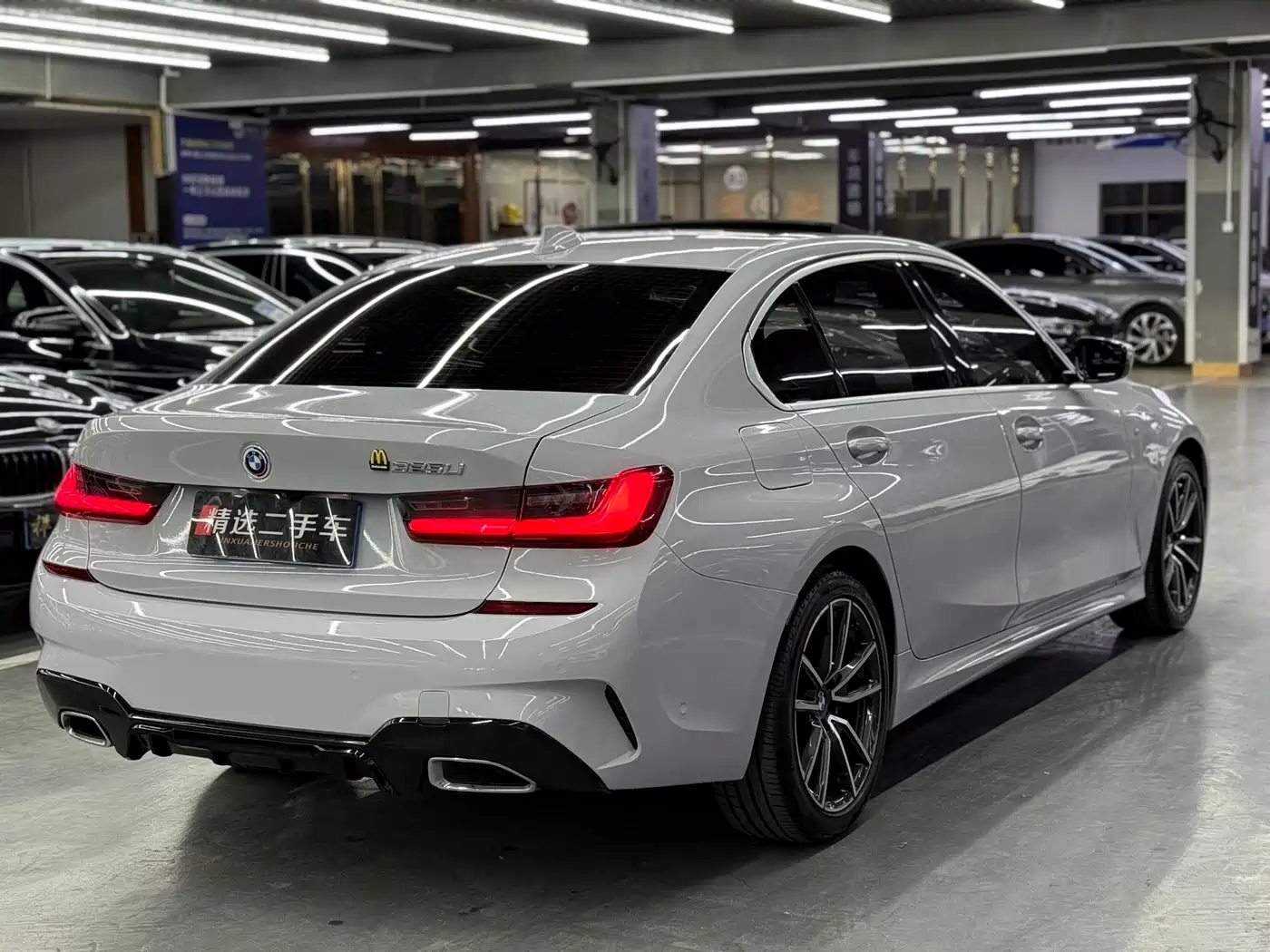 BMW 3 Series 2020 325Li M Sport Package фото 9