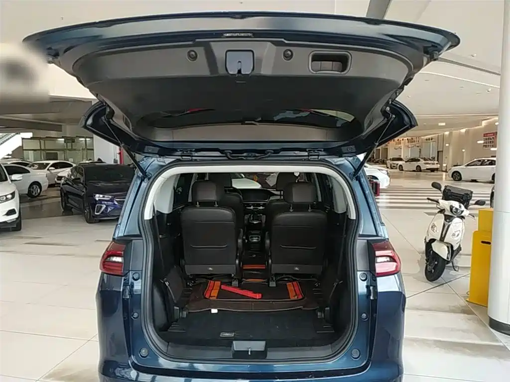 GAC Trumpchi Trumpchi M6 2019 270T DCT Prestige Edition (7-seater) (China VI) фото 19