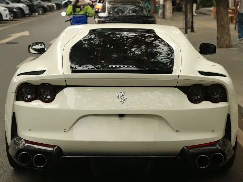 Ferrari 812 2019 2017 6.5L Superfast