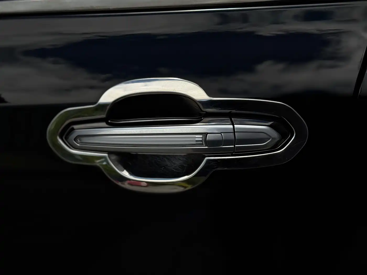 Cadillac XT4 2018 28T FWD Leading Edition фото 21