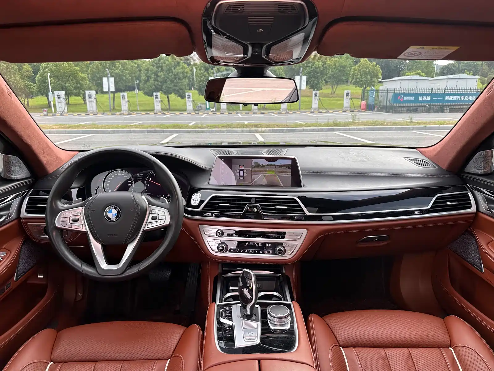 Фото 38 - BMW 7 Series