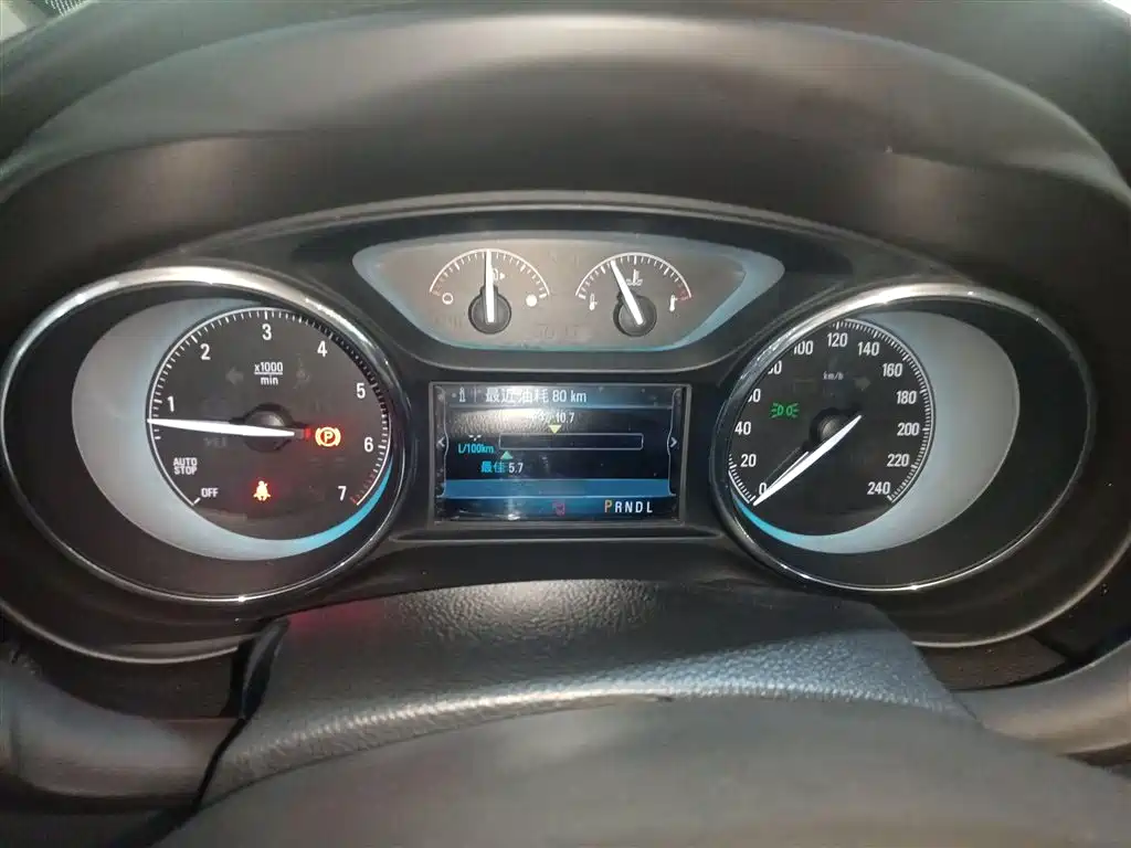 Buick Envision Plus 2016 20T 2WD Leading фото 9