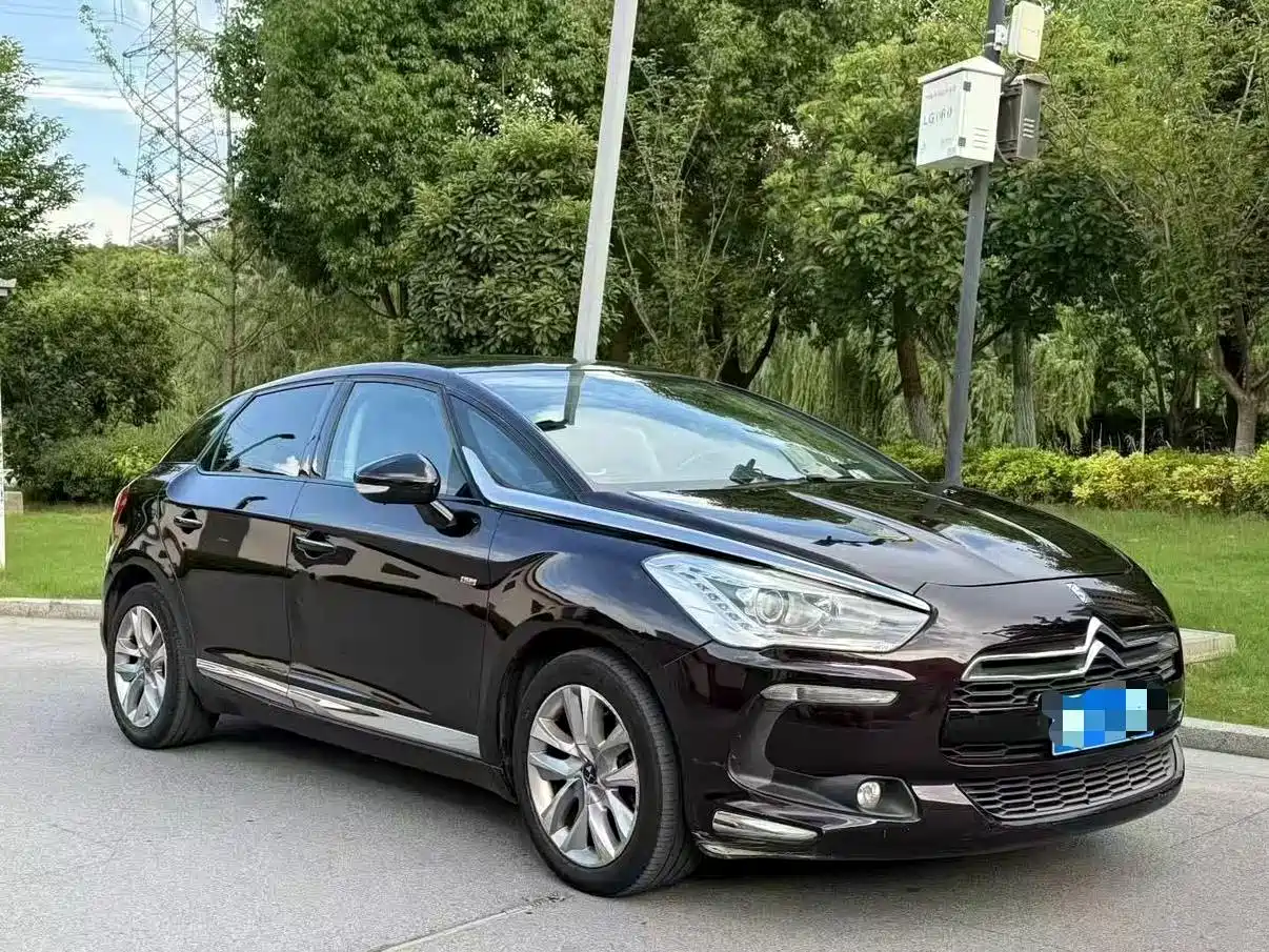 DS 5 2014 2013 1.6T Luxury THP200