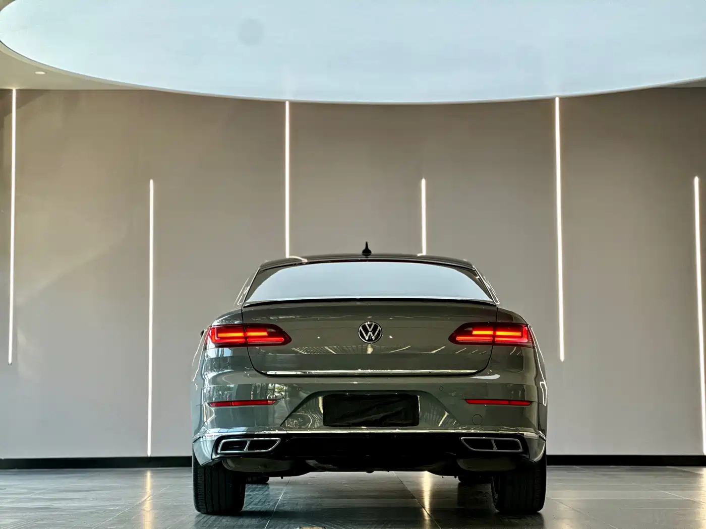 Volkswagen FAW-Volkswagen CC 2021 380TSI Eye-catching Edition 30th Anniversary фото 9