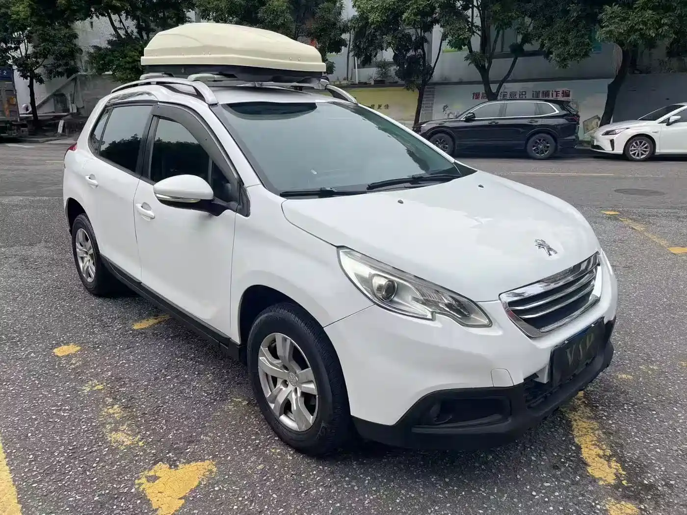 Peugeot 2008 2014 1.6L Automatic Trend Edition фото 3