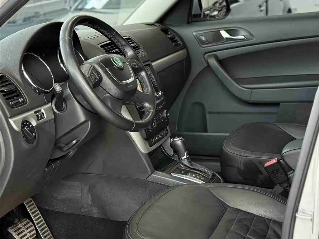 Škoda Yeti (Import) 2013 1.8T DSG Premium фото 4
