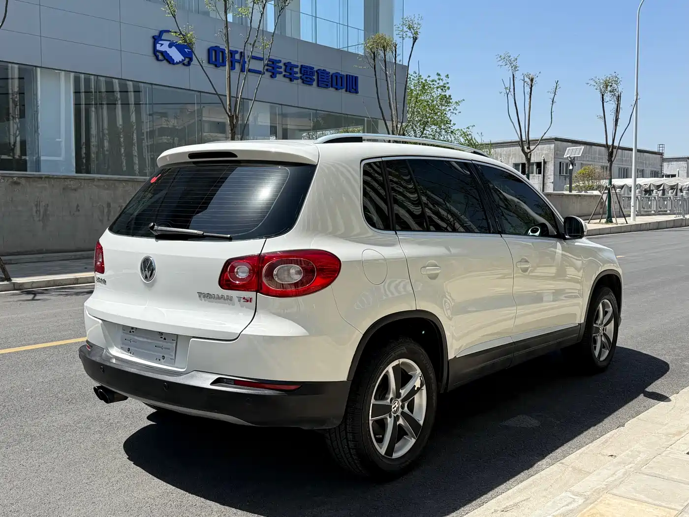 Volkswagen Tiguan 2010 1.8TSI Automatic 4WD Elite фото 14