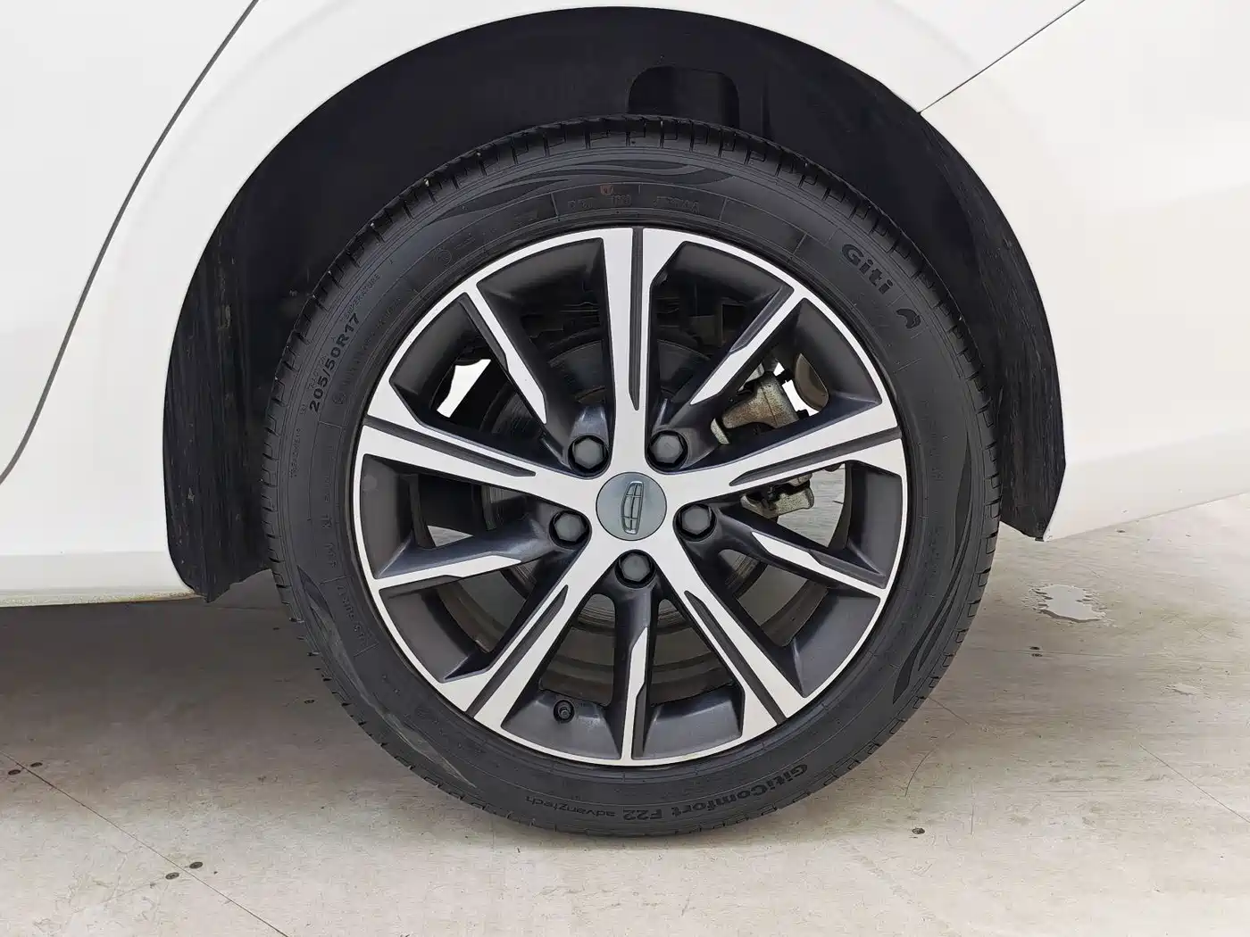 GEELY AUTOMOBILE EMGRAND