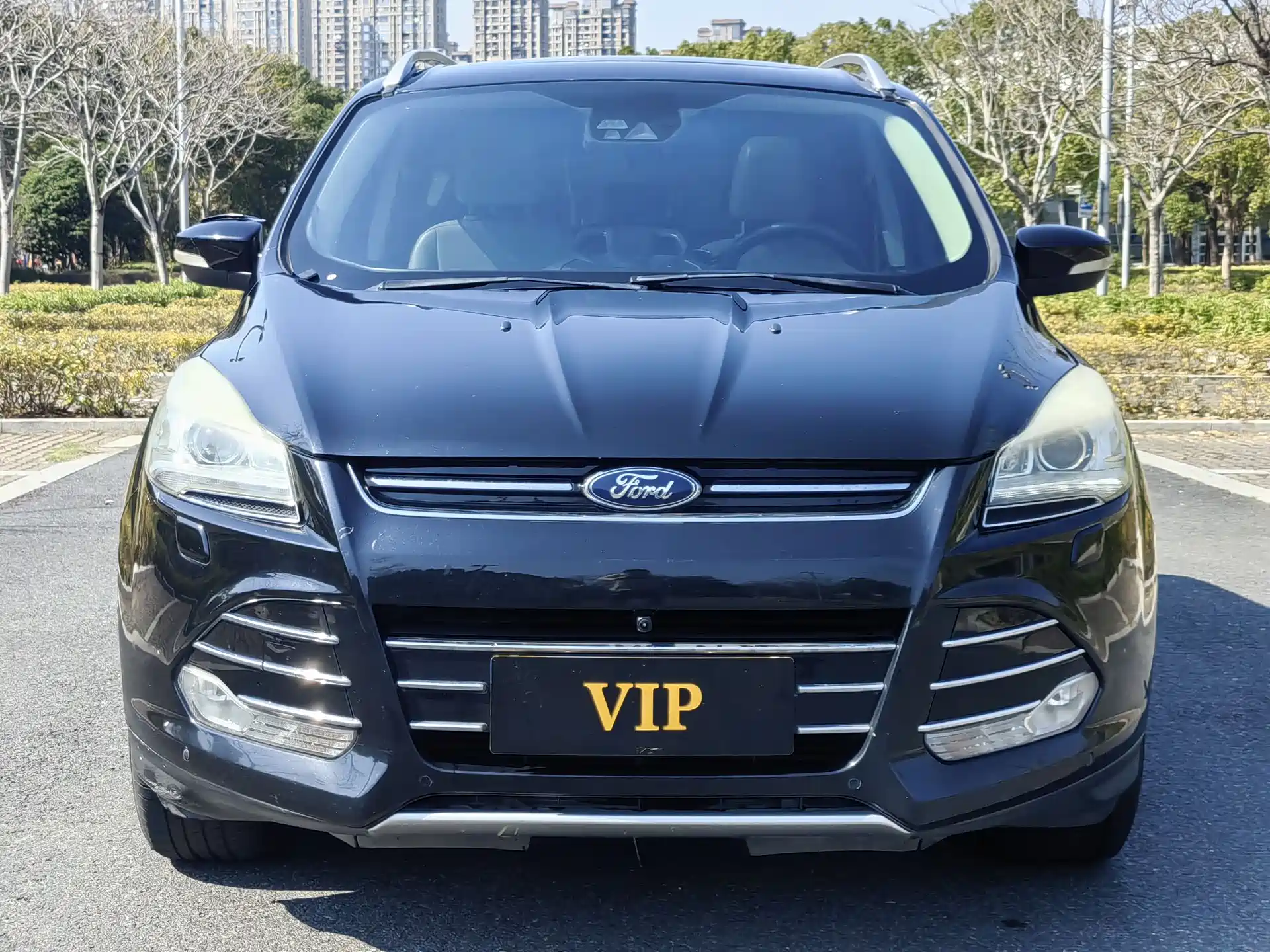 Фото 2 - Ford Kuga