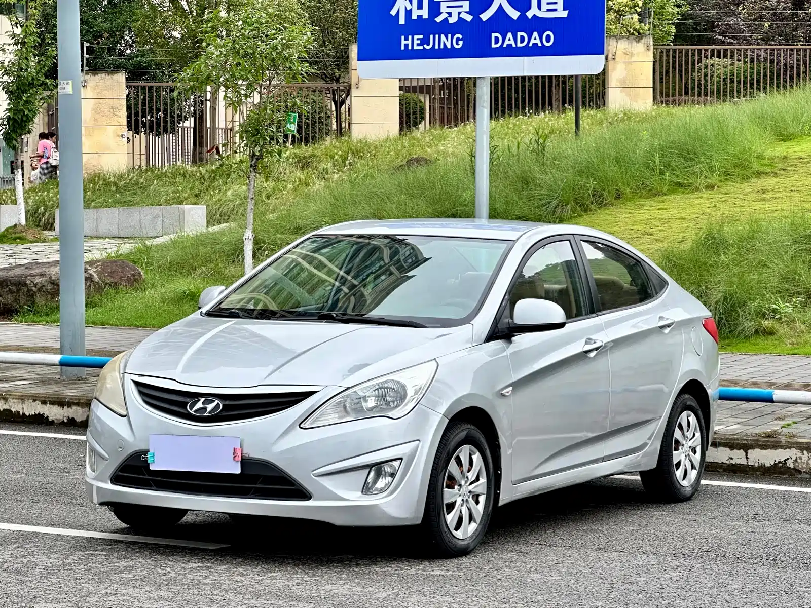 صورة 1 - Hyundai Verna