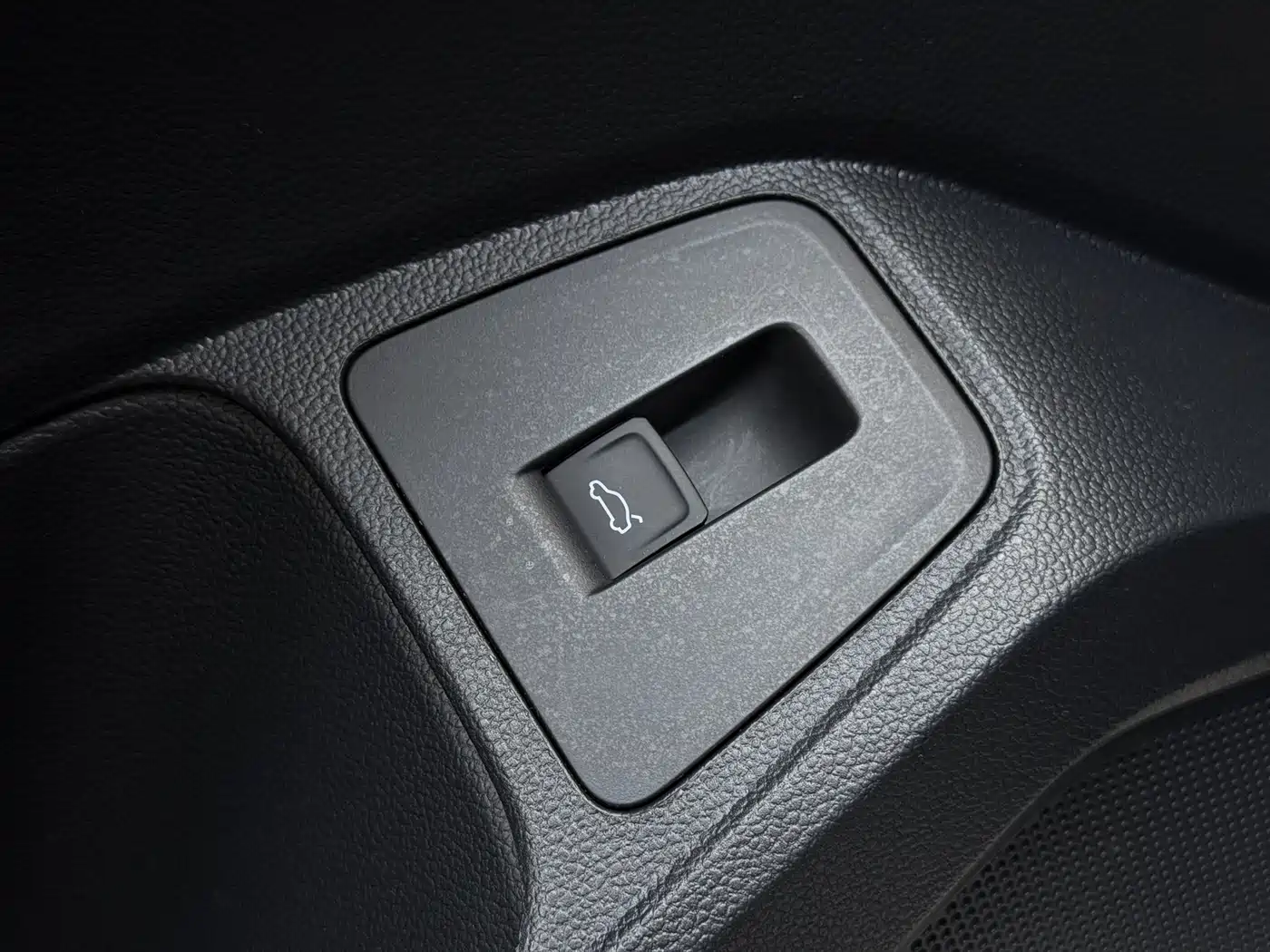 Volkswagen Tiguan L 2023 Facelift 330TSI Auto FWD R-Line Premium фото 21