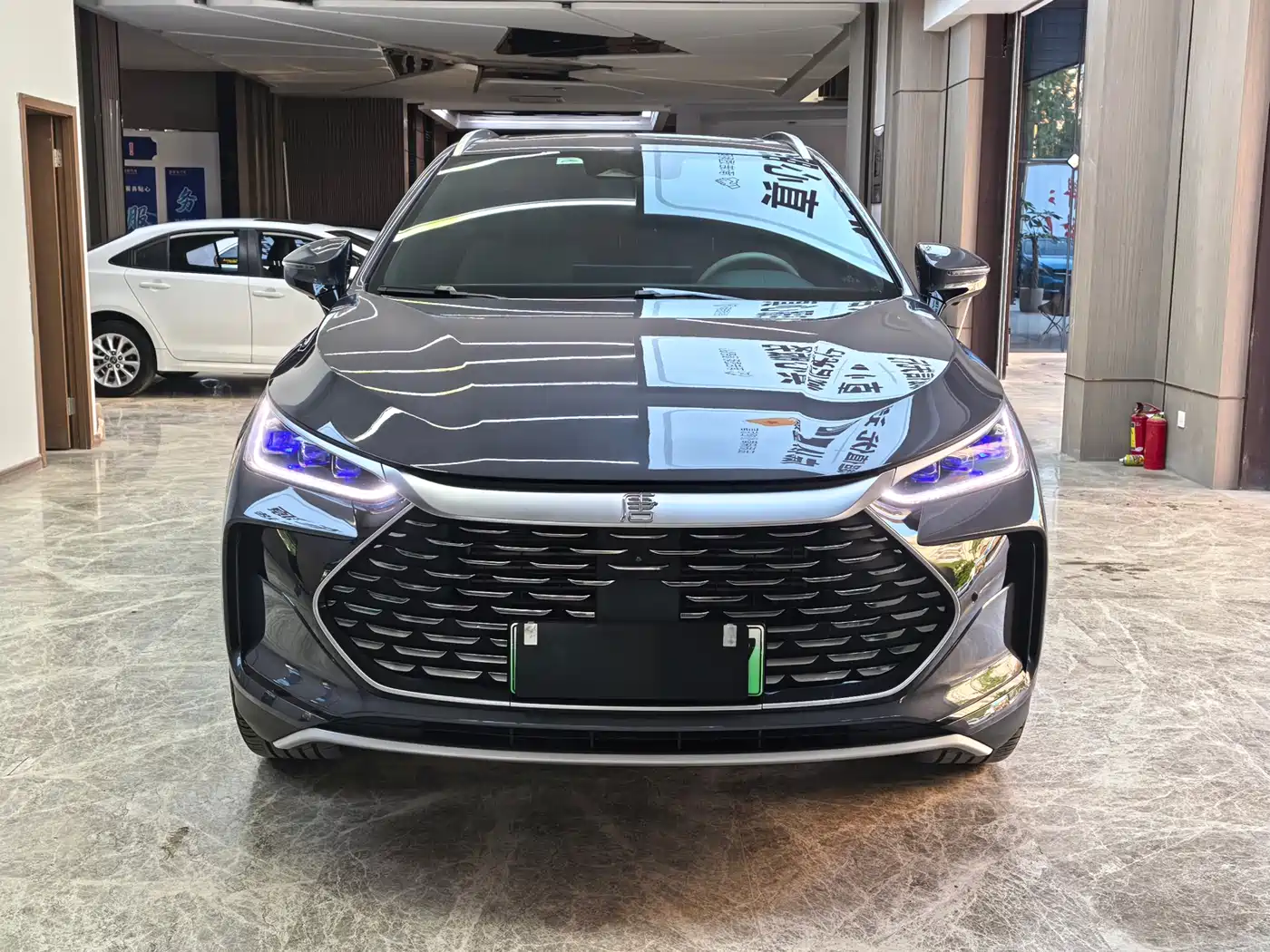 BYD Tang New Energy 2024 DM-i Glory Edition 112KM Deluxe фото 2