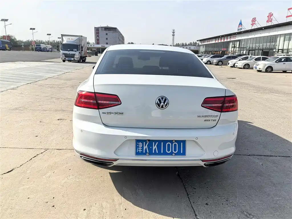 Volkswagen Magotan 2017 380TSI DSG Luxury фото 4