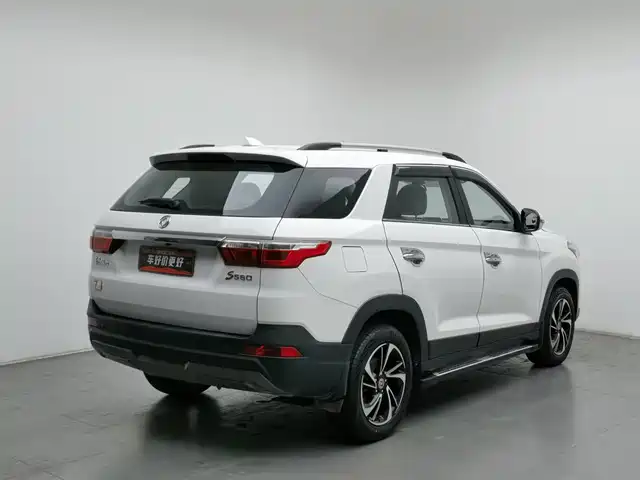 Dongfeng Fengguang Fengguang S560 2018 1.8L CVT Premium Edition — фото 2