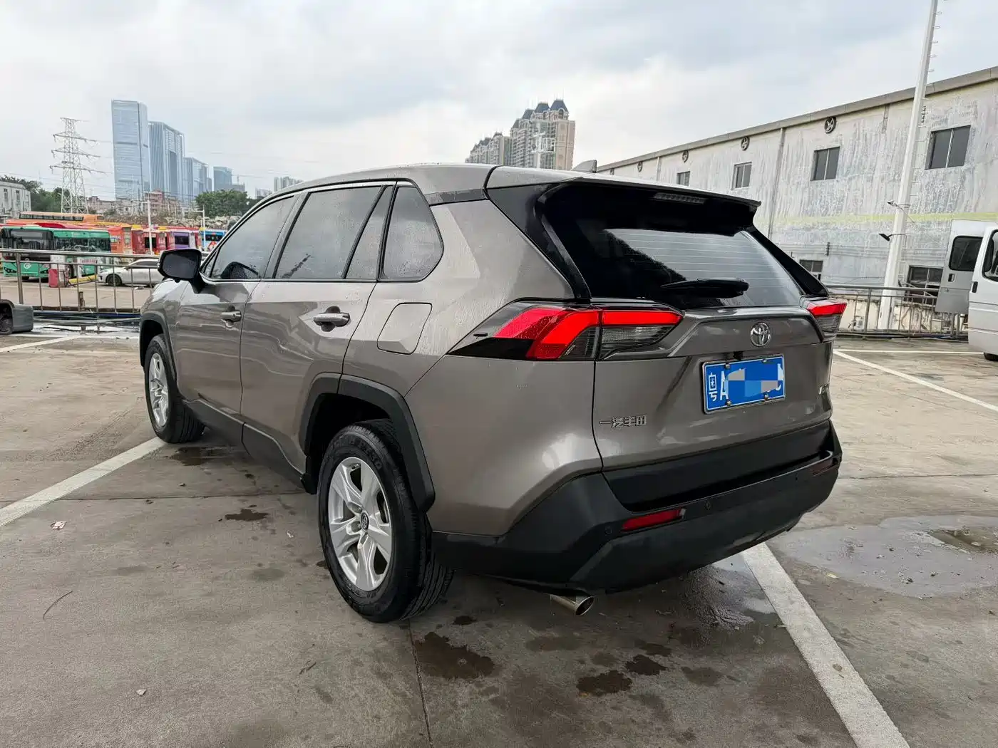 Toyota RAV4 Rongfang 2022 2.0L CVT 2WD Trend Edition фото 5
