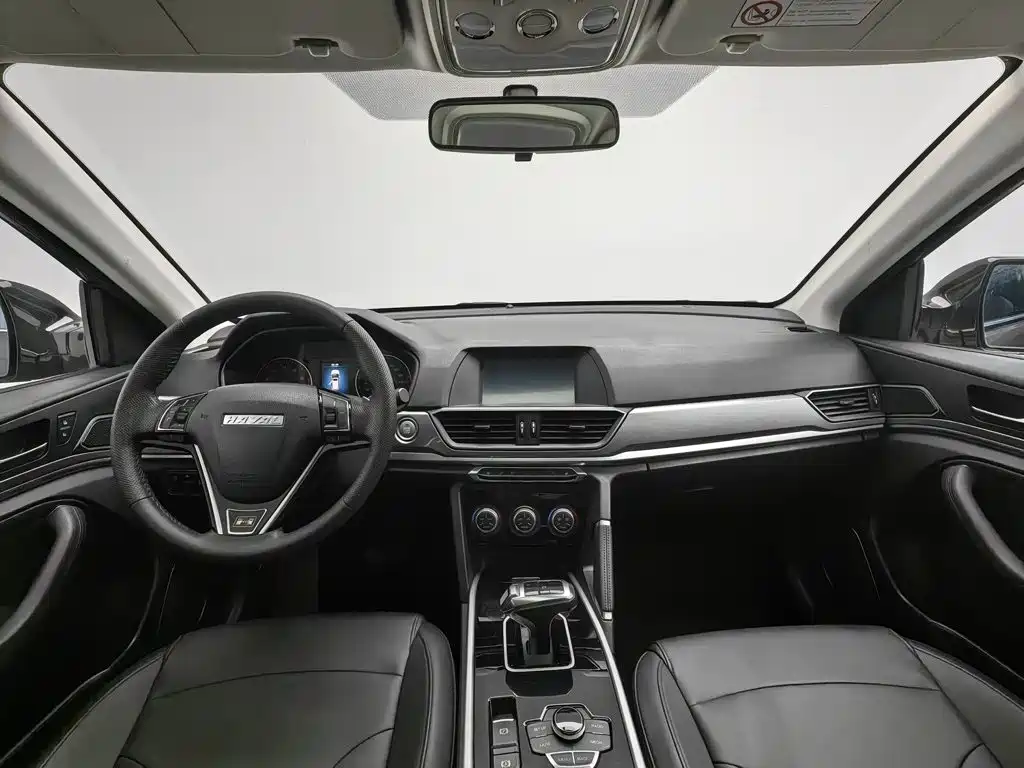 Photo 5 - Haval H6