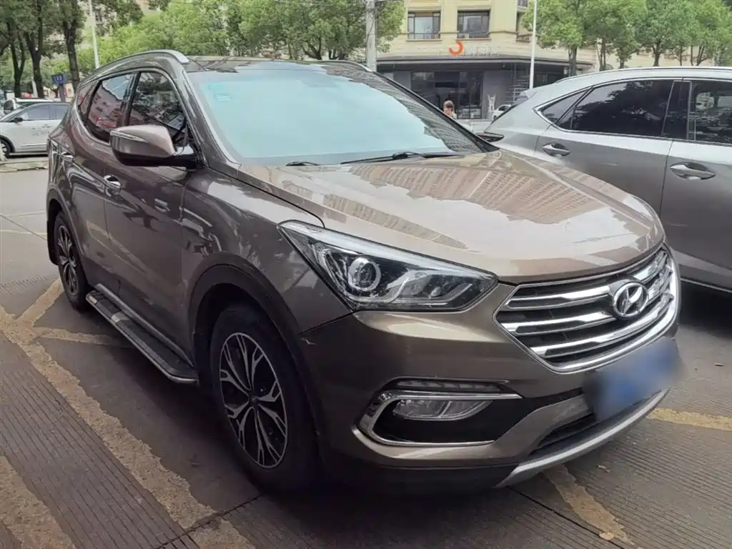 Hyundai Santa Fe 2017 2.0T Automatic 4WD Intelligent 7-Seater фото 4
