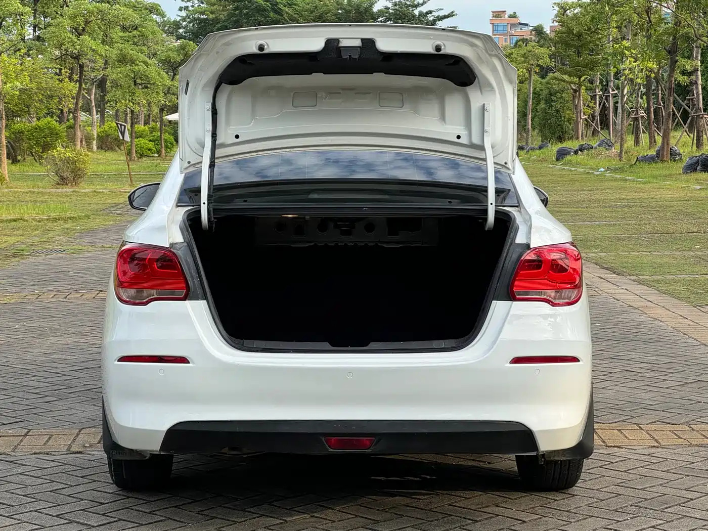Chevrolet Cavalier 2016 1.5L Automatic Delight Edition фото 15
