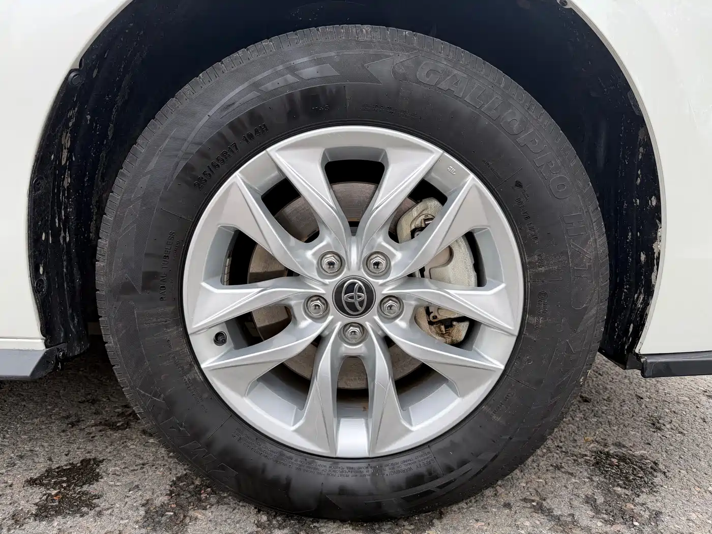 Toyota Granvia 2024 2.5L Hybrid Comfort фото 16