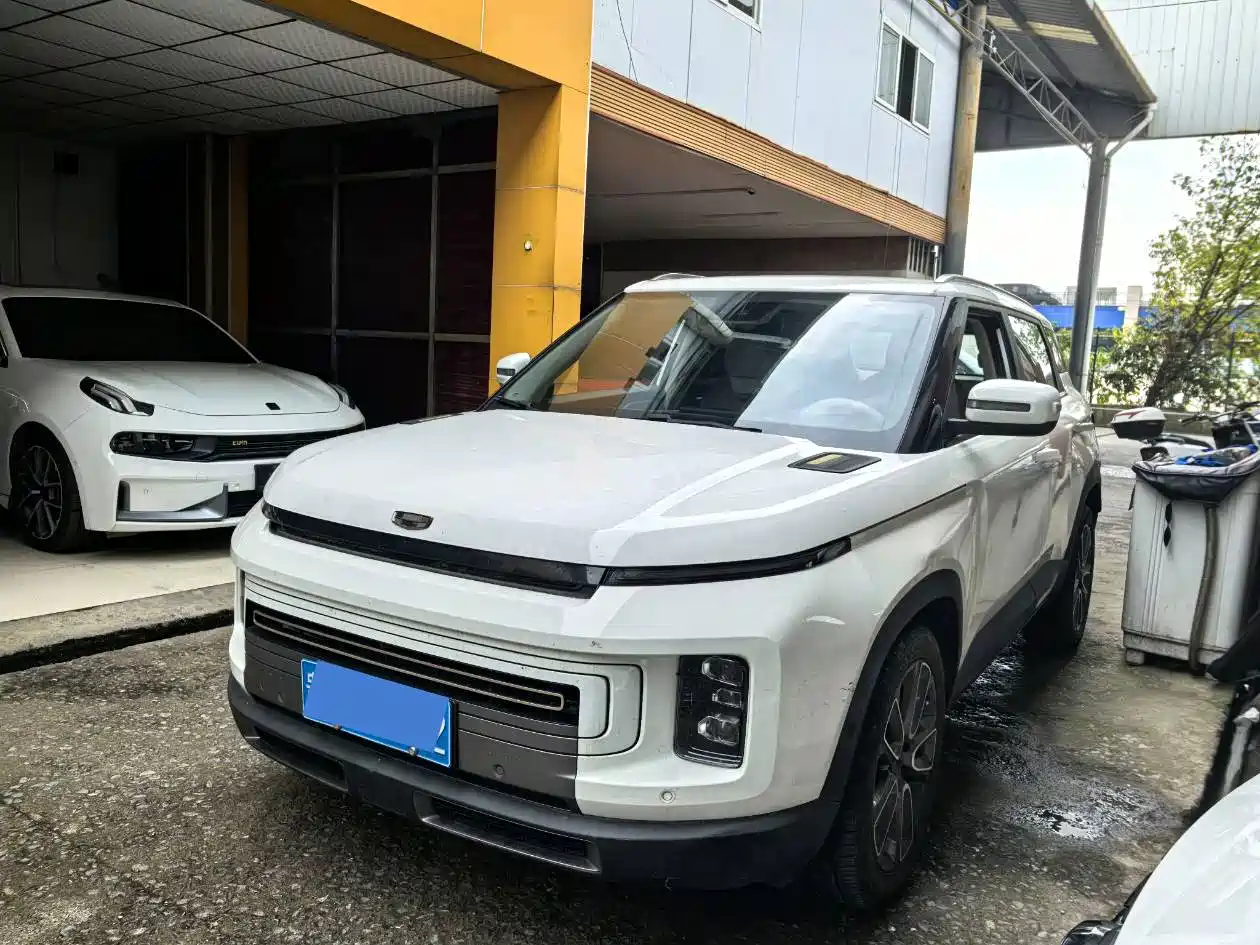 Photo 1 - Geely ICON