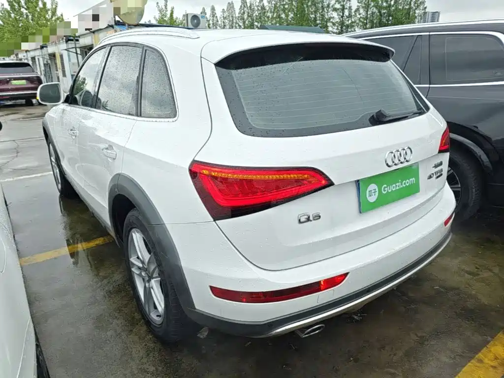 Audi Q5 2018 2017 Plus 40 TFSI Technology
