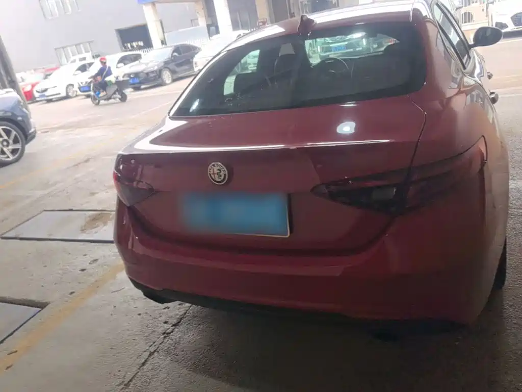 Alfa Romeo Giulia 2023 2022 2.0T 280HP Ti Driving Control Edition